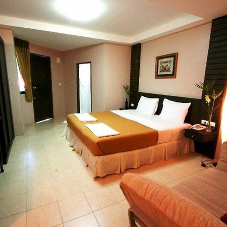 Pk Mansion Aparthotel Phuket Buitenkant foto