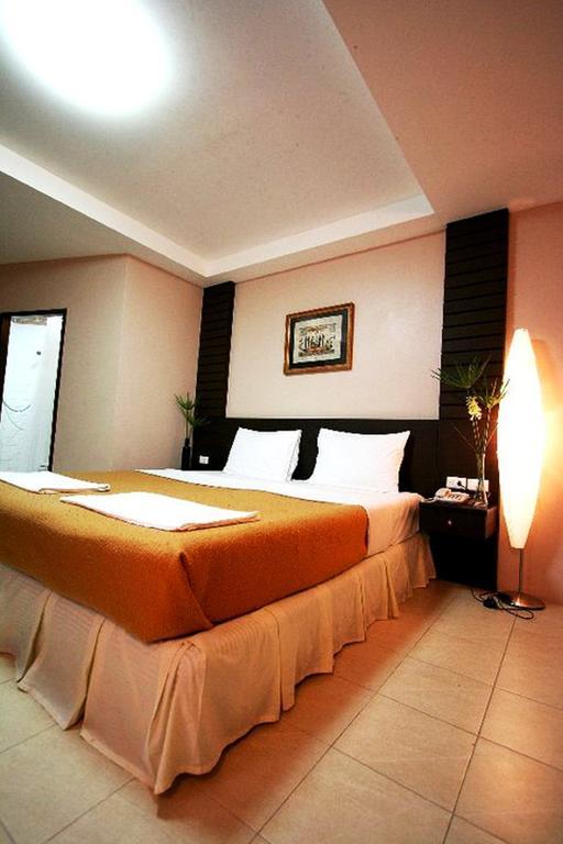 Pk Mansion Aparthotel Phuket Buitenkant foto