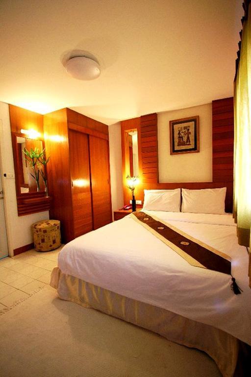Pk Mansion Aparthotel Phuket Buitenkant foto